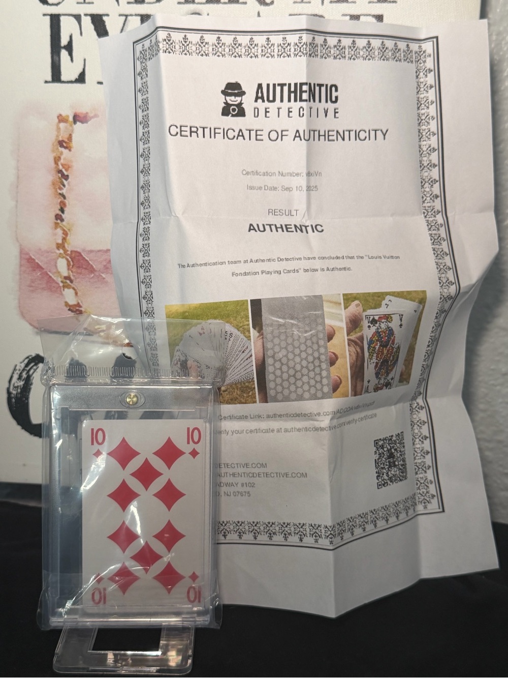 Louis Vuitton Fondation Playing Card 10 of diamonds - Paris Museum Exclusive COA